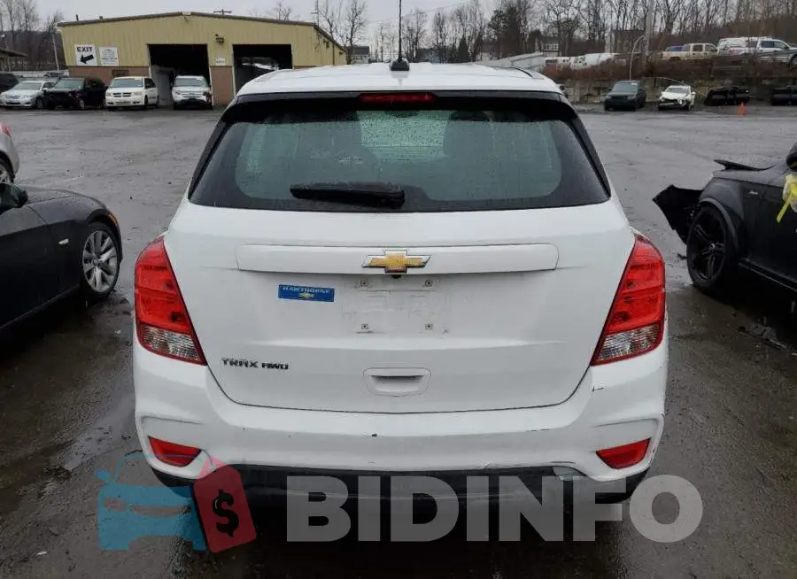 KL7CJNSB4JB620326 Photo# 6