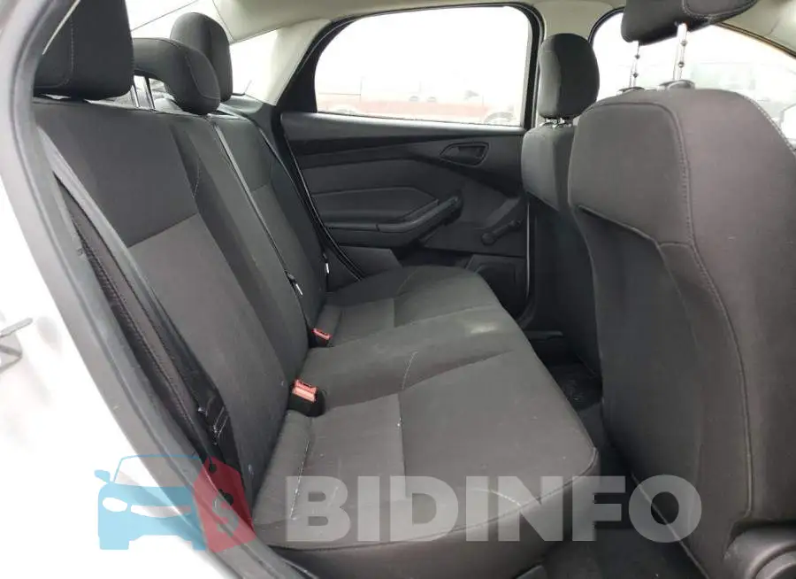 1FADP3E27HL312437 Photo# 10