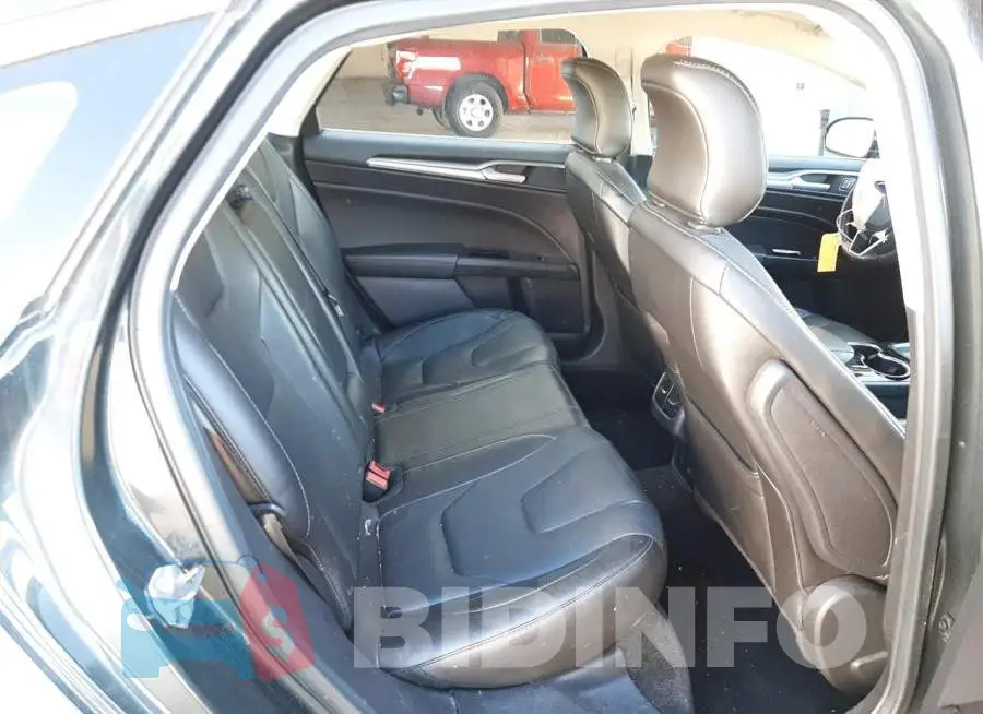 3FA6P0SU2FR260856 Photo# 10