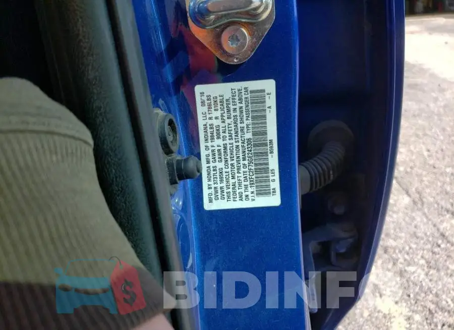 19XFC2F75GE243306 Photo# 12