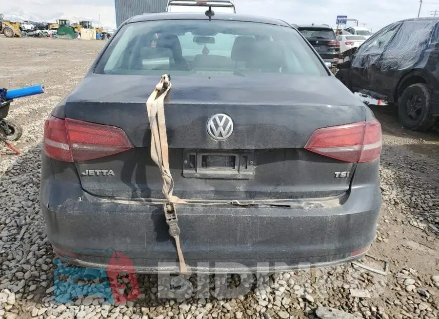 3VW267AJ3GM304449 Photo# 6