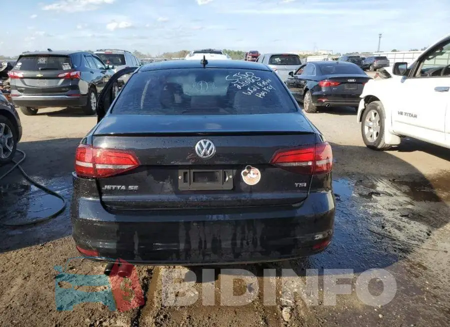 3VWDB7AJ4HM392062 Photo# 6