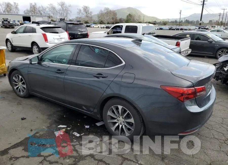 19UUB1F35FA026424 Photo# 2