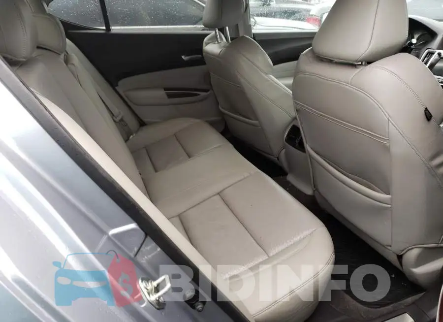 19UUB1F56FA014624 Photo# 10
