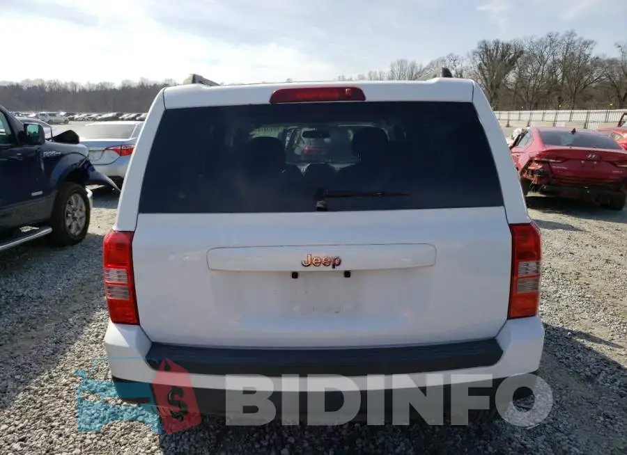 1C4NJPBAXFD413143 Photo# 6