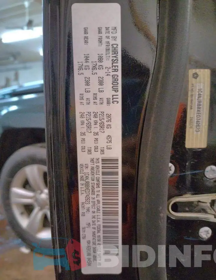 1C4NJRBBXED742623 Photo# 13