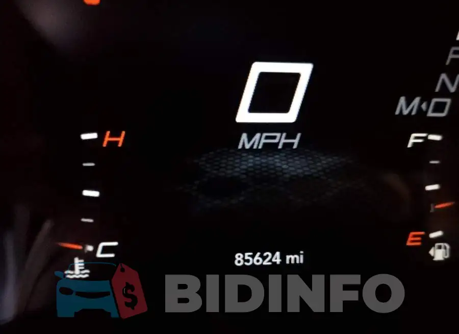 2C3CDXCT9JH139836 Photo# 8