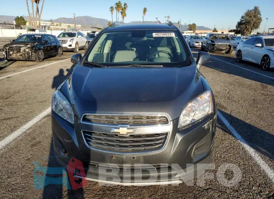 3GNCJLSB5GL145243 Photo# 5