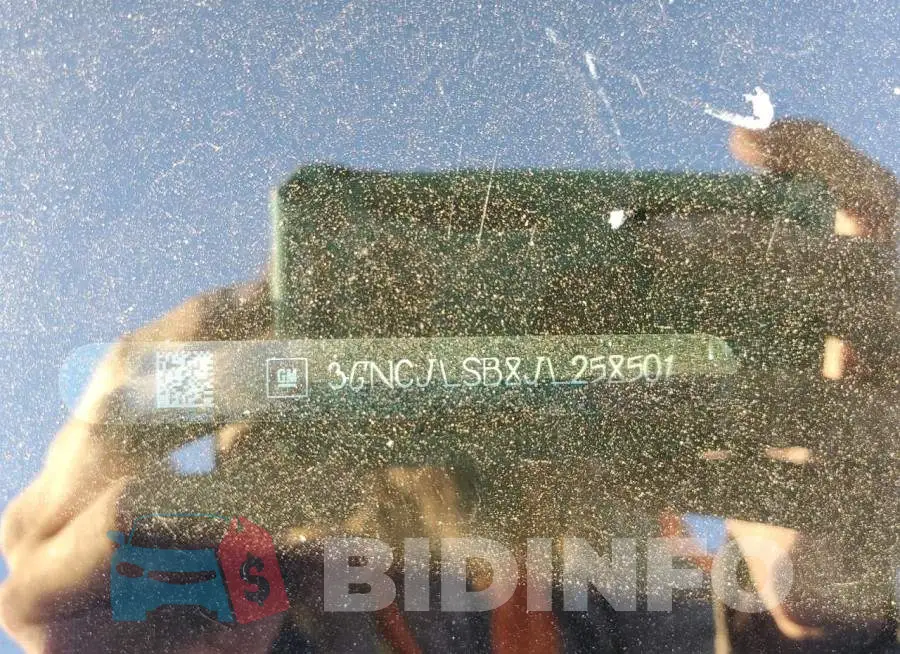 3GNCJLSB8JL258501 Photo# 13