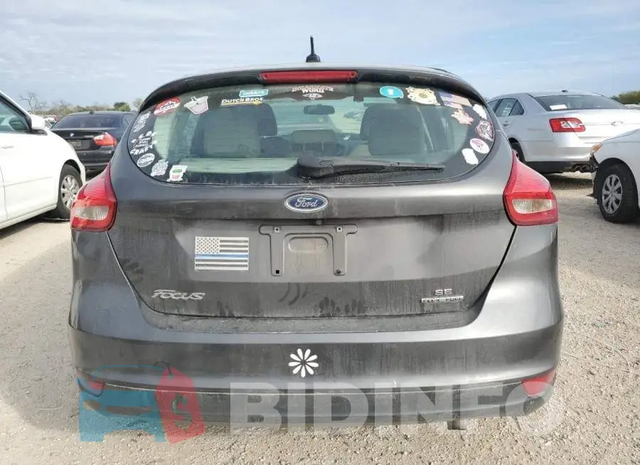 1FADP3K22FL374653 Photo# 6