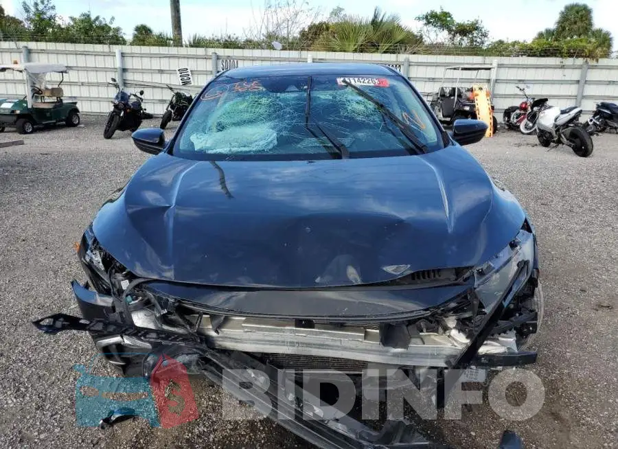 19XFC2F63KE040995 Photo# 5
