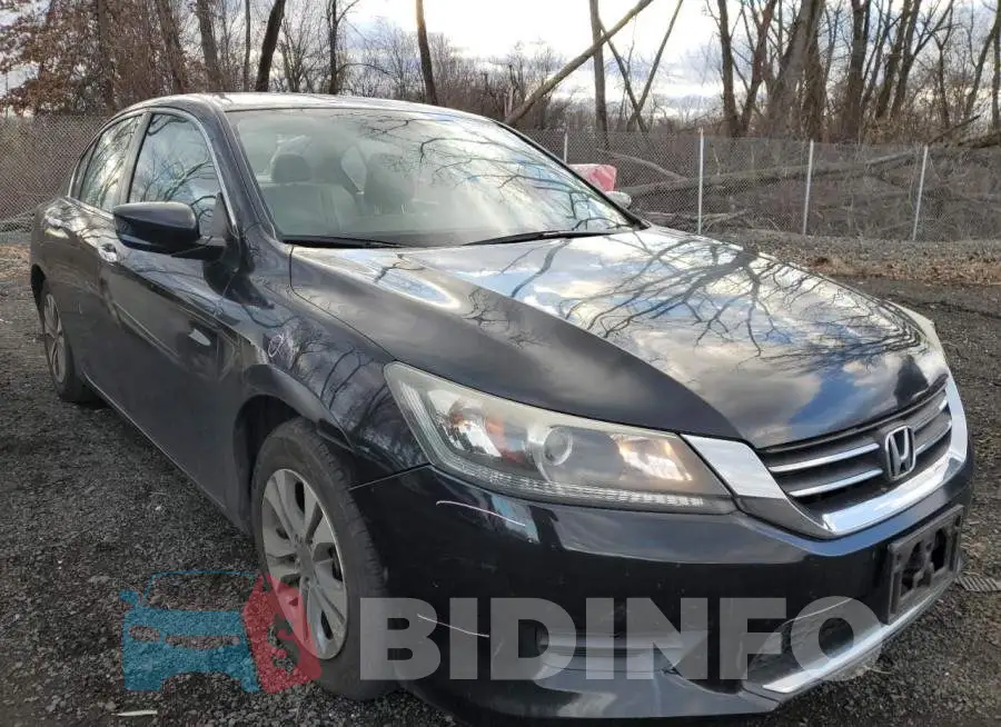 1HGCR2F30FA156088 Photo# 4
