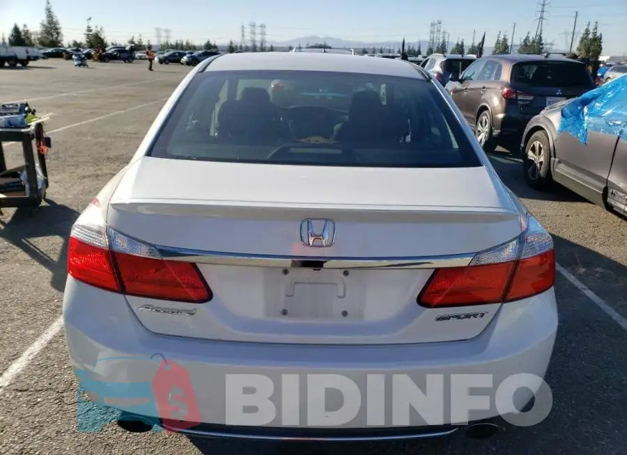 1HGCR2F59FA160822 Photo# 6