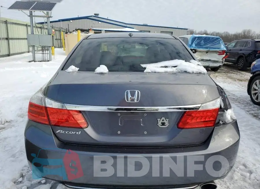 1HGCR2F82EA224143 Photo# 6