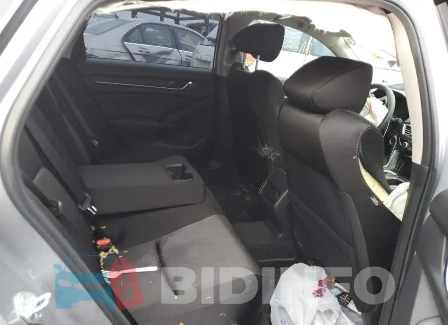 1HGCV3F15MA005194 Photo# 10