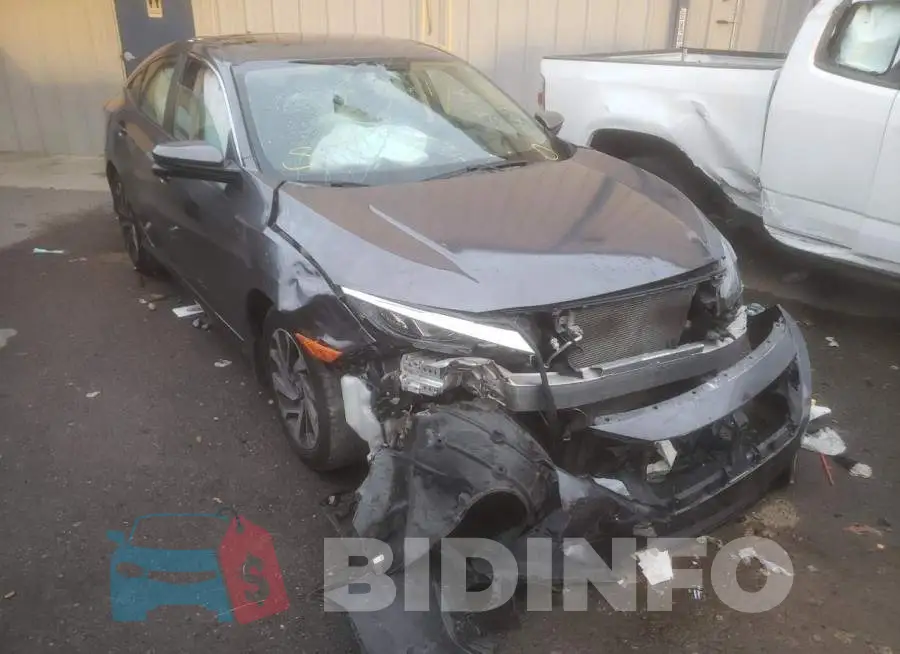 2HGFC2F74JH581468 Photo# 1