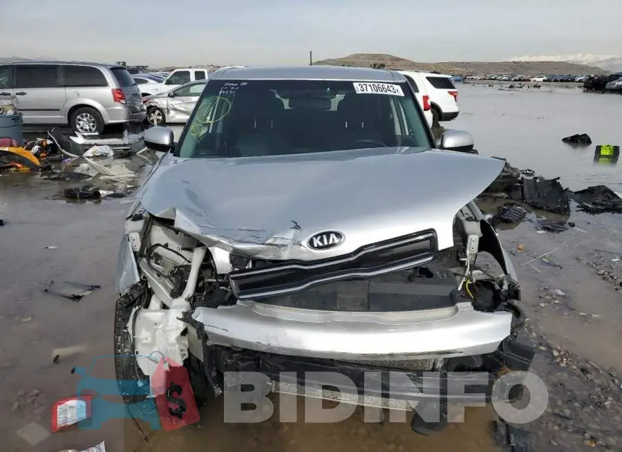 KNDJP3A5XJ7545711 Photo# 5