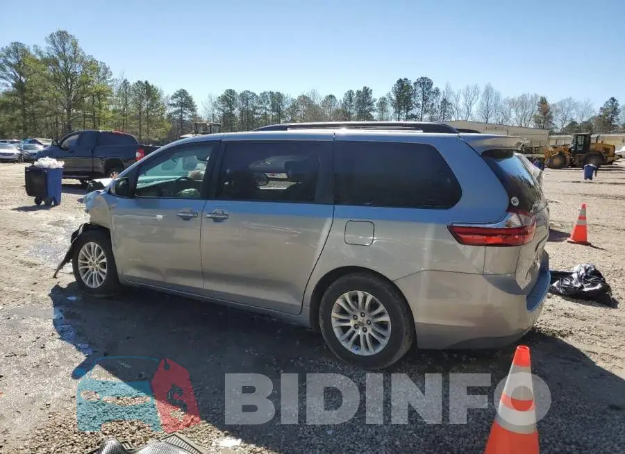 5TDYK3DC4FS643167 Photo# 2