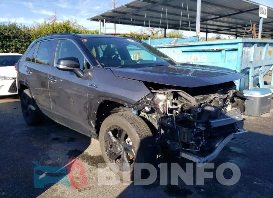 JTMEWRFV6LD545502 Photo# 4