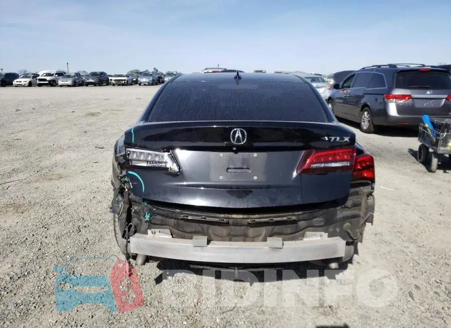 19UUB2F58FA000519 Photo# 6