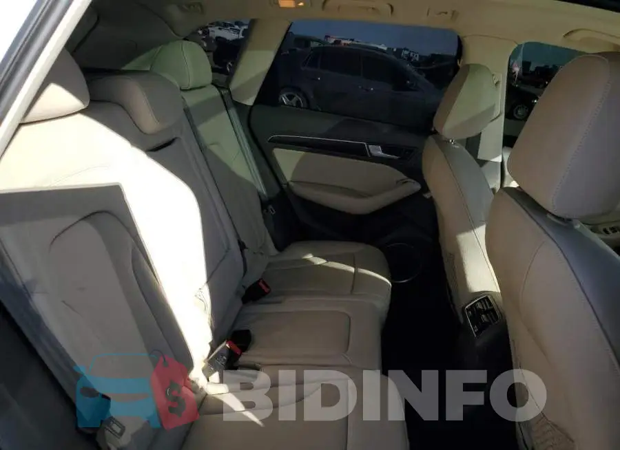 WA1D7BFP8GA073306 Photo# 11