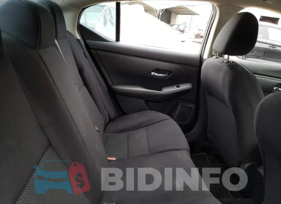 3N1AB8BV2LY238256 Photo# 10