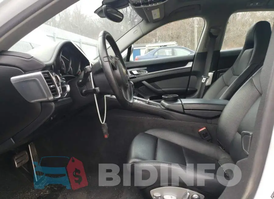 WP0AA2A7XGL005207 Photo# 7