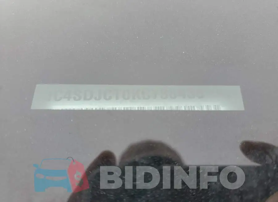 1C4SDJCT0KC738438 Photo# 12