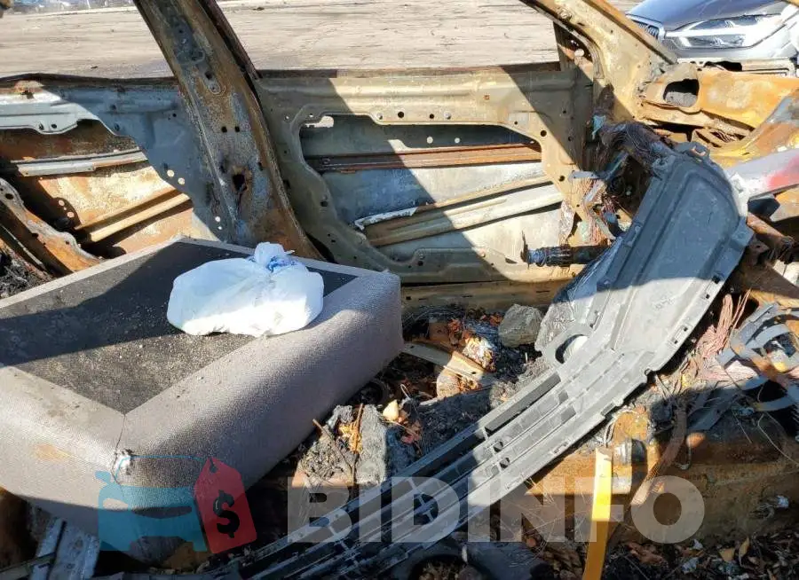 2C3CDXGJ3MH628472 Photo# 5