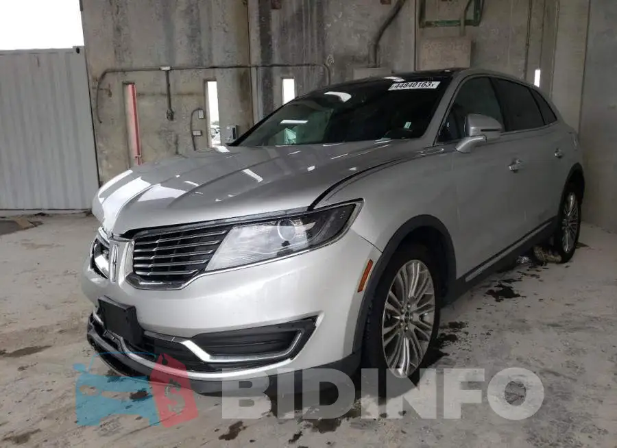 2LMPJ6LR9JBL42734 Photo# 1
