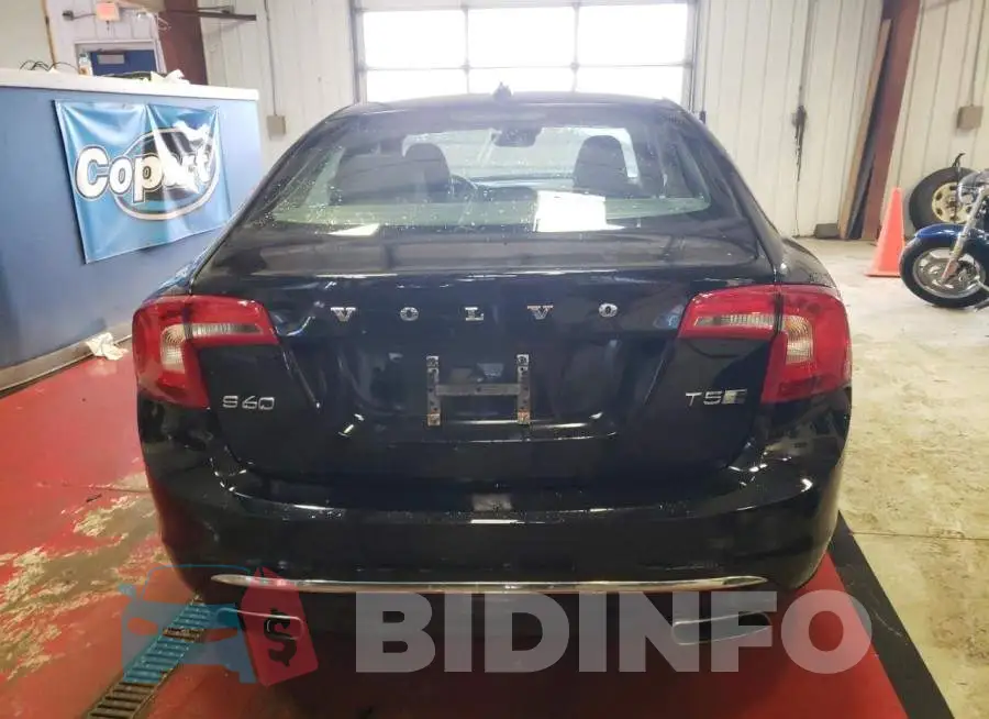 LYV402TK6HB131507 Photo# 6