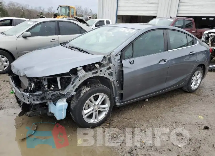 1G1BE5SM6J7240534 Photo# 1