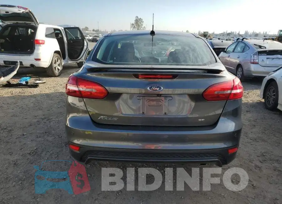 1FADP3F22GL384272 Photo# 6
