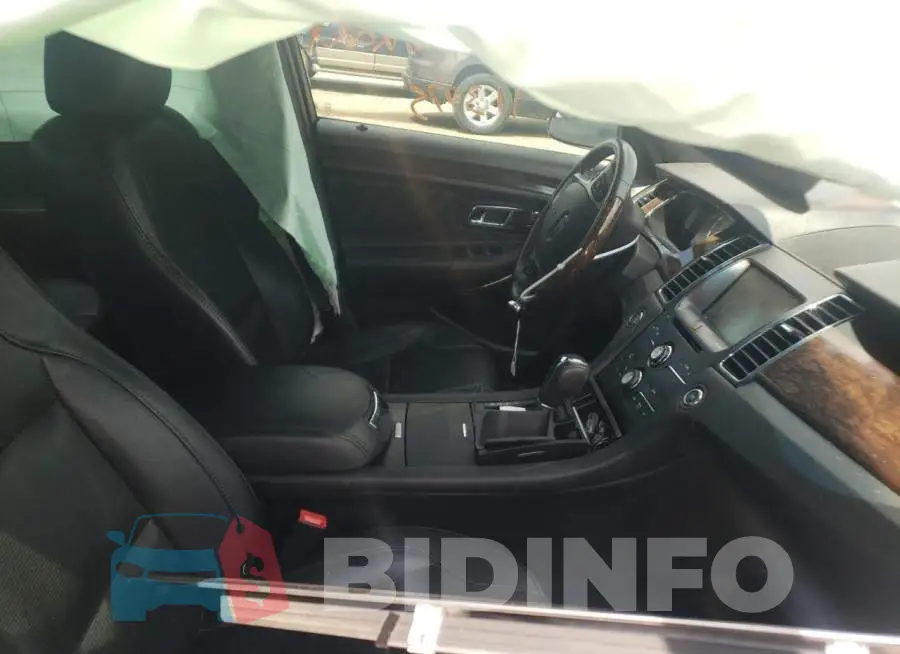 1FAHP2F82FG171393 Photo# 5