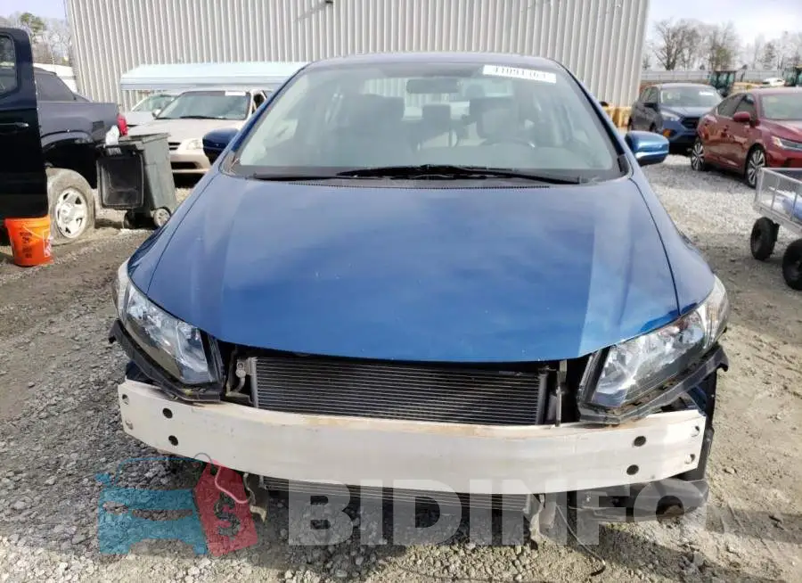 19XFB2F82FE020439 Photo# 5