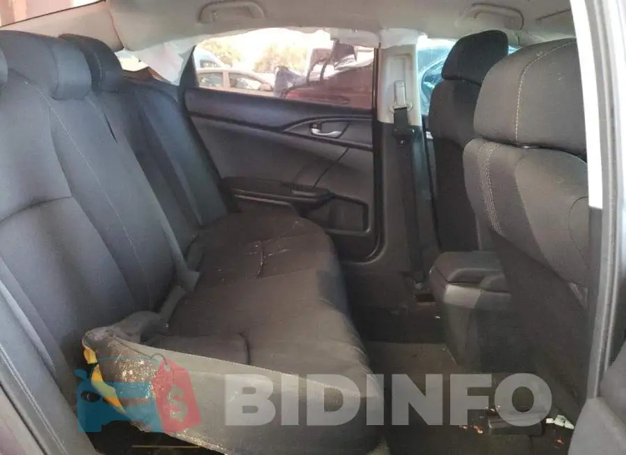 19XFC2F50GE006933 Photo# 6