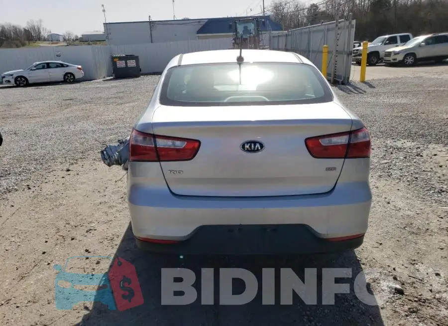 KNADM4A31G6696488 Photo# 6