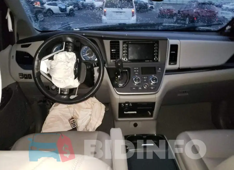 5TDYZ3DCXLS063218 Photo# 8
