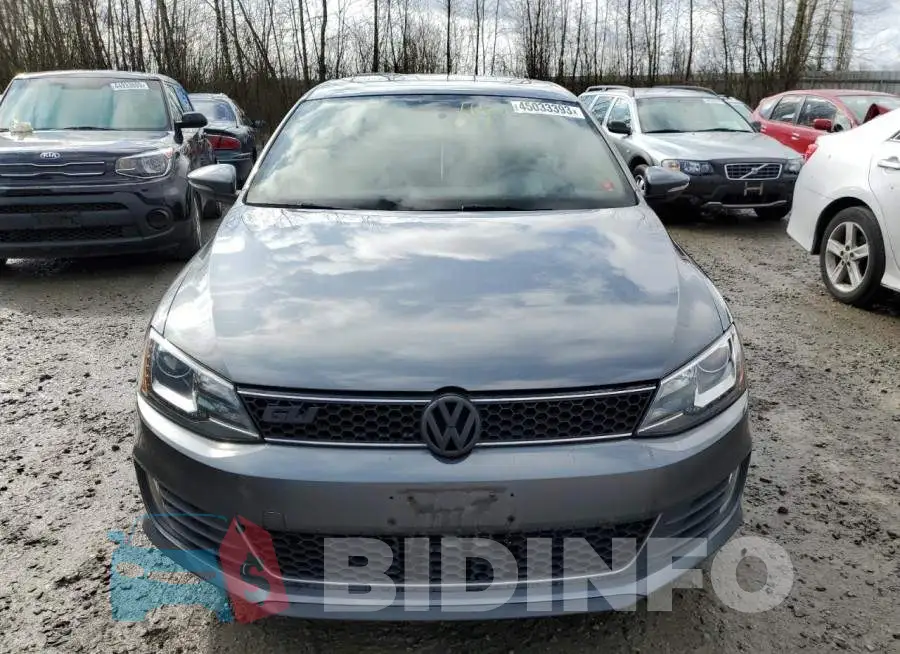 3VW4T7AJ8EM381235 Photo# 5