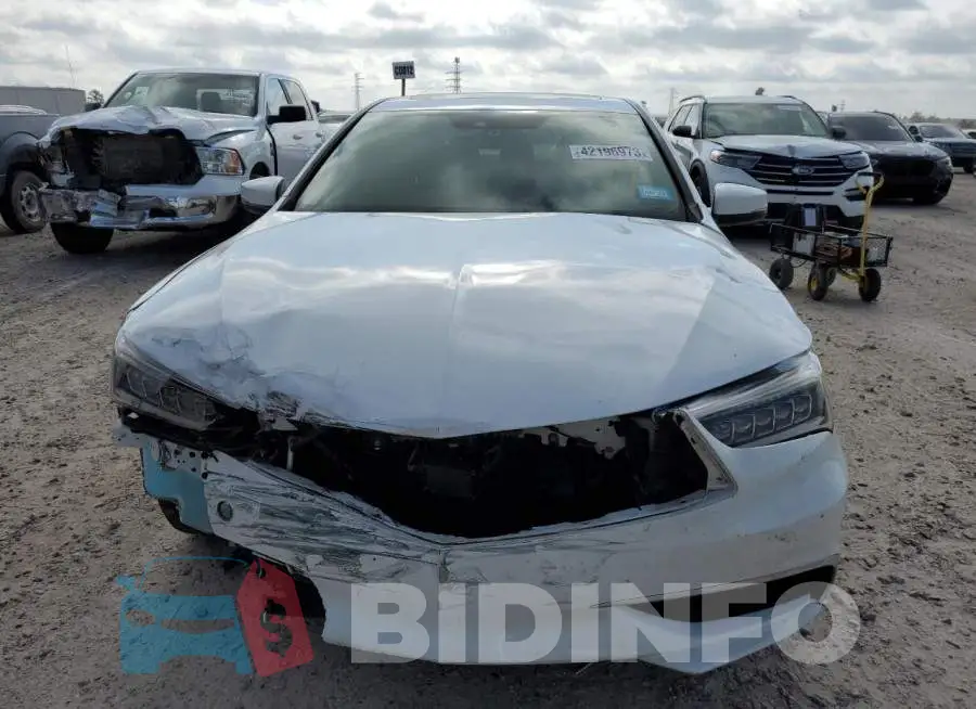 19UUB1F38LA004574 Photo# 5