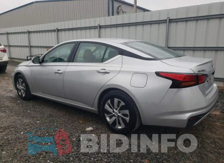 1N4BL4BV2PN312937 Photo# 2