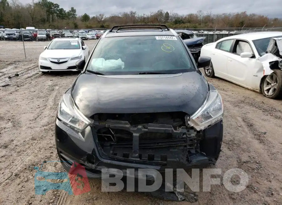 3N1CP5CU2JL512113 Photo# 5