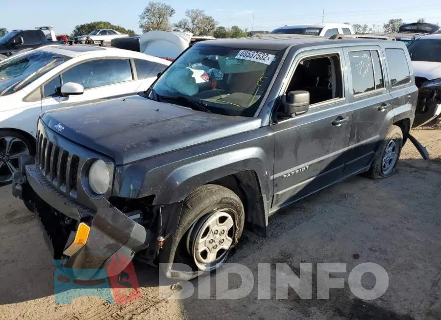 1C4NJPBB1ED917412 Photo# 1