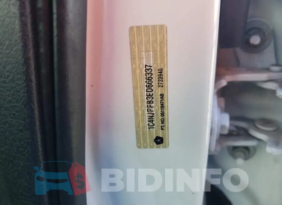 1C4NJPFB3ED666337 Photo# 13