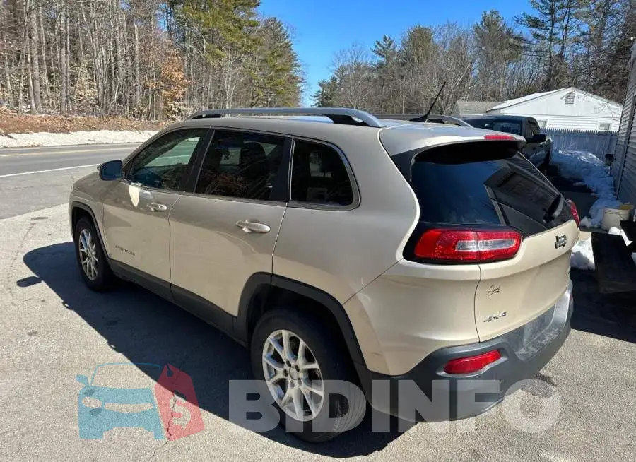 1C4PJMCB2EW220437 Photo# 2