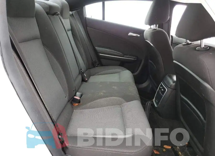 2C3CDXBGXFH848030 Photo# 10