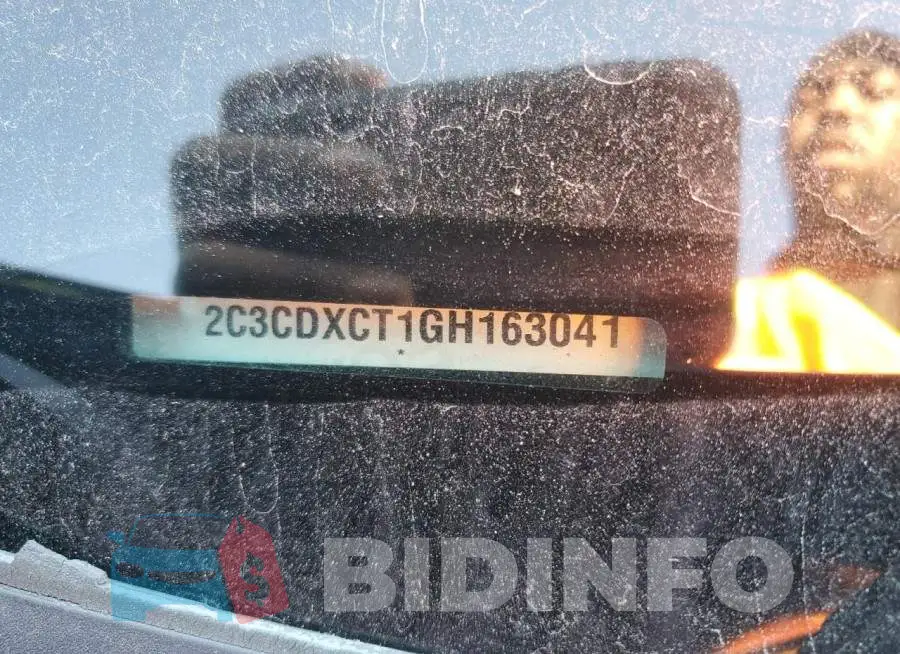 2C3CDXCT1GH163041 Photo# 12
