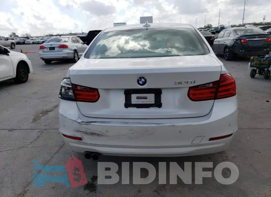 WBA3A5G58FNS83698 Photo# 6