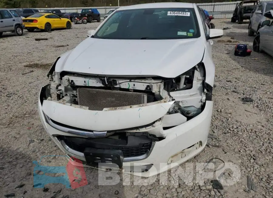 1G11E5SL3EF285056 Photo# 5