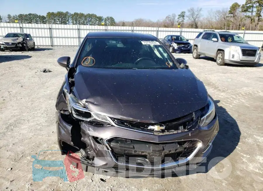 1G1BF5SMXH7141061 Photo# 5